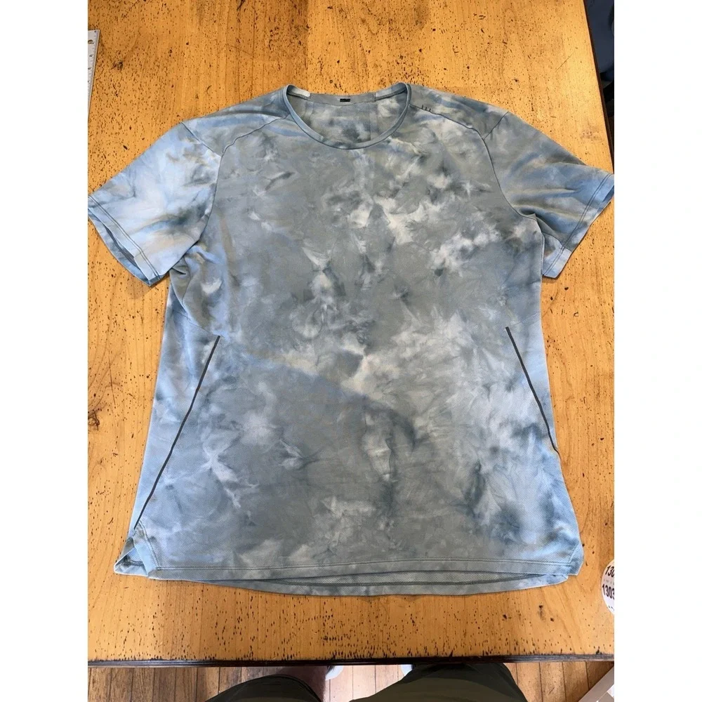 Lululemon Always Agile Mens Shirt L Short Sleeve Diamond Dye Asphalt Tie Print